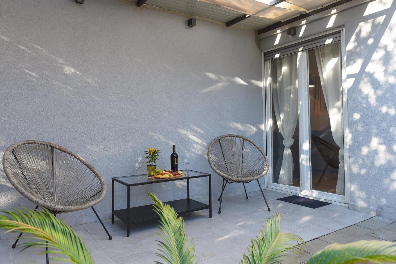 L&R Luxury Apartment- Free Parking زادار المظهر الخارجي الصورة