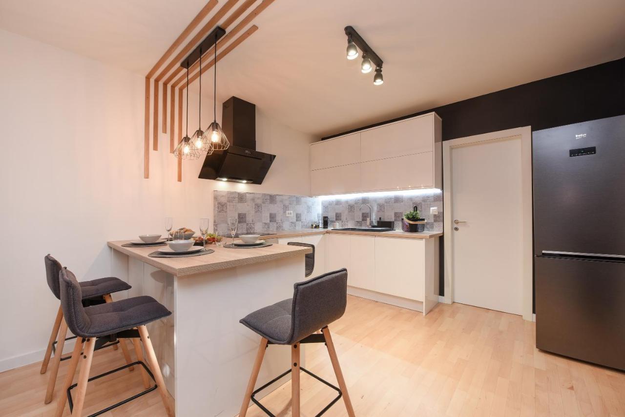 L&R Luxury Apartment- Free Parking زادار المظهر الخارجي الصورة